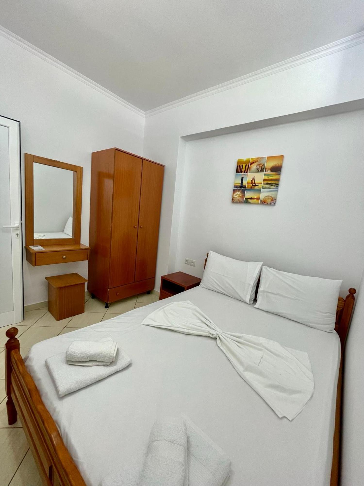 Spilea Apartments Himare Quarto foto